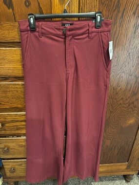 KUT from the Kloth Wide Leg Pants in Burgundy